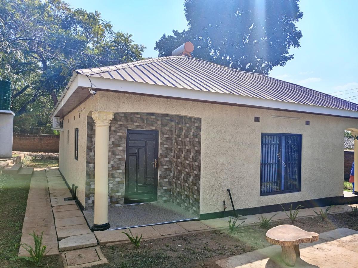 Matt Bed And Breakfast Lilongwe Exterior photo
