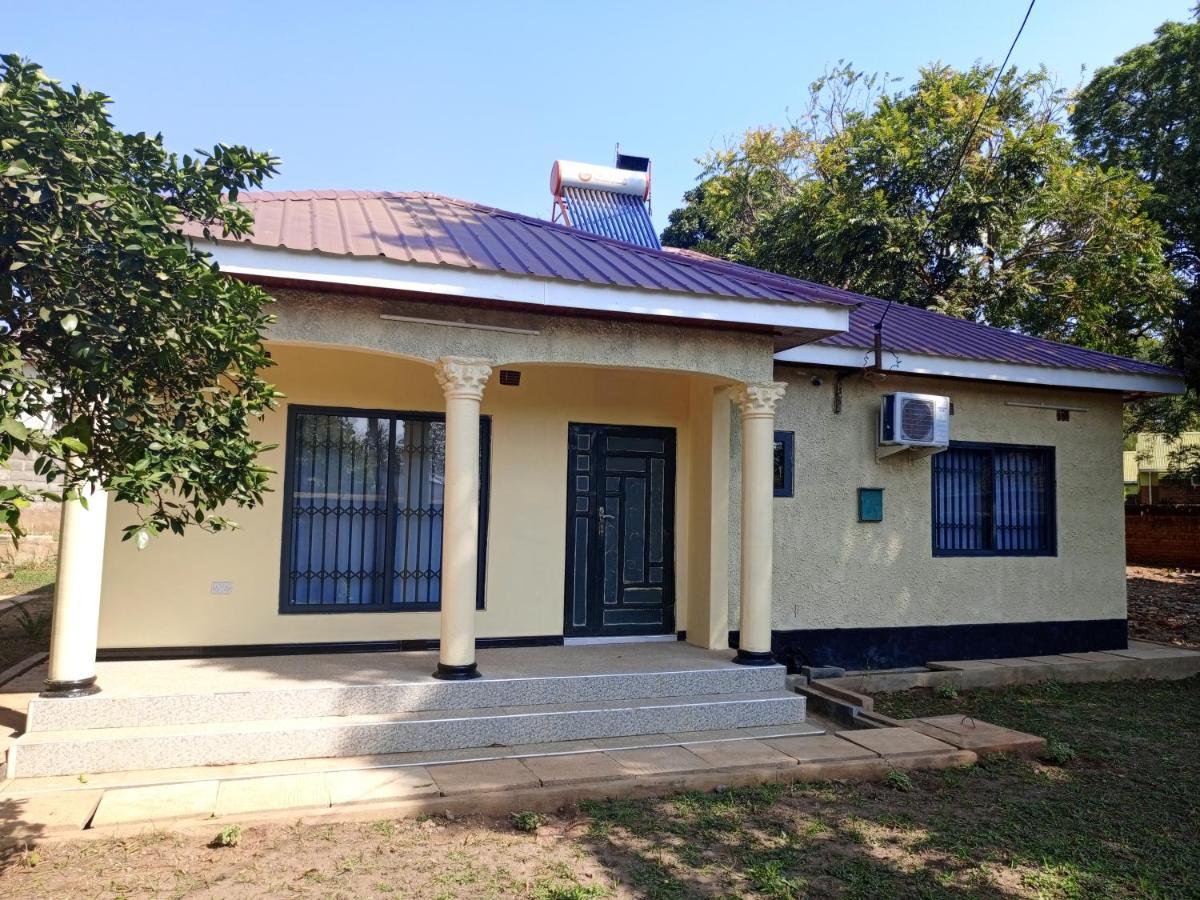 Matt Bed And Breakfast Lilongwe Exterior photo